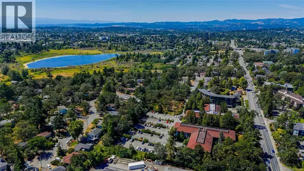 Saanich, BC V8X4B1,1009 McKenzie AVE #308