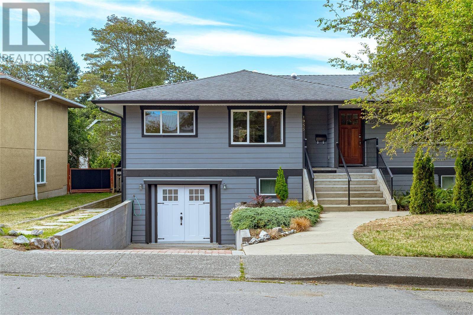 1955 Richardson St, Victoria, BC V8S1S5