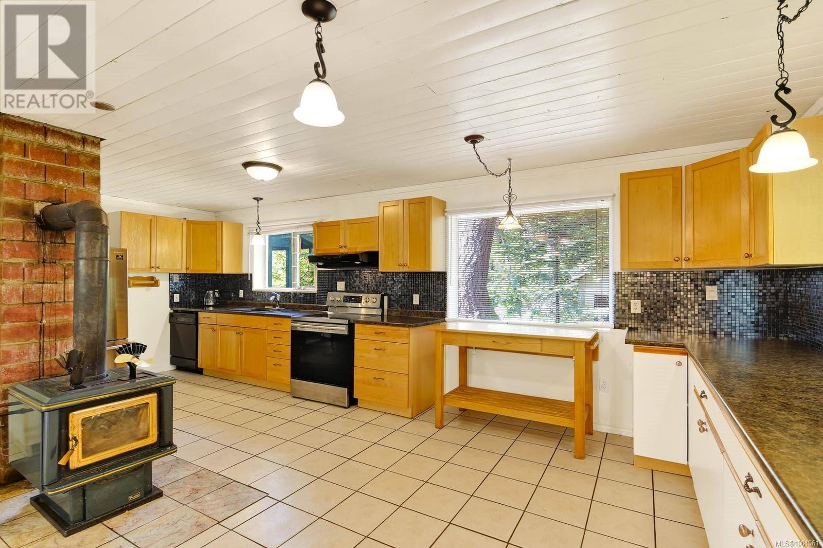 Port Alberni, BC V9Y8N2,8000 Beaver Creek Rd