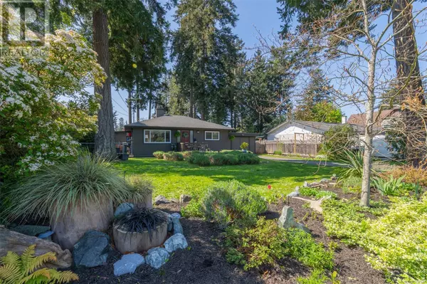 Colwood, BC V9C2B8,455 Tipton Ave