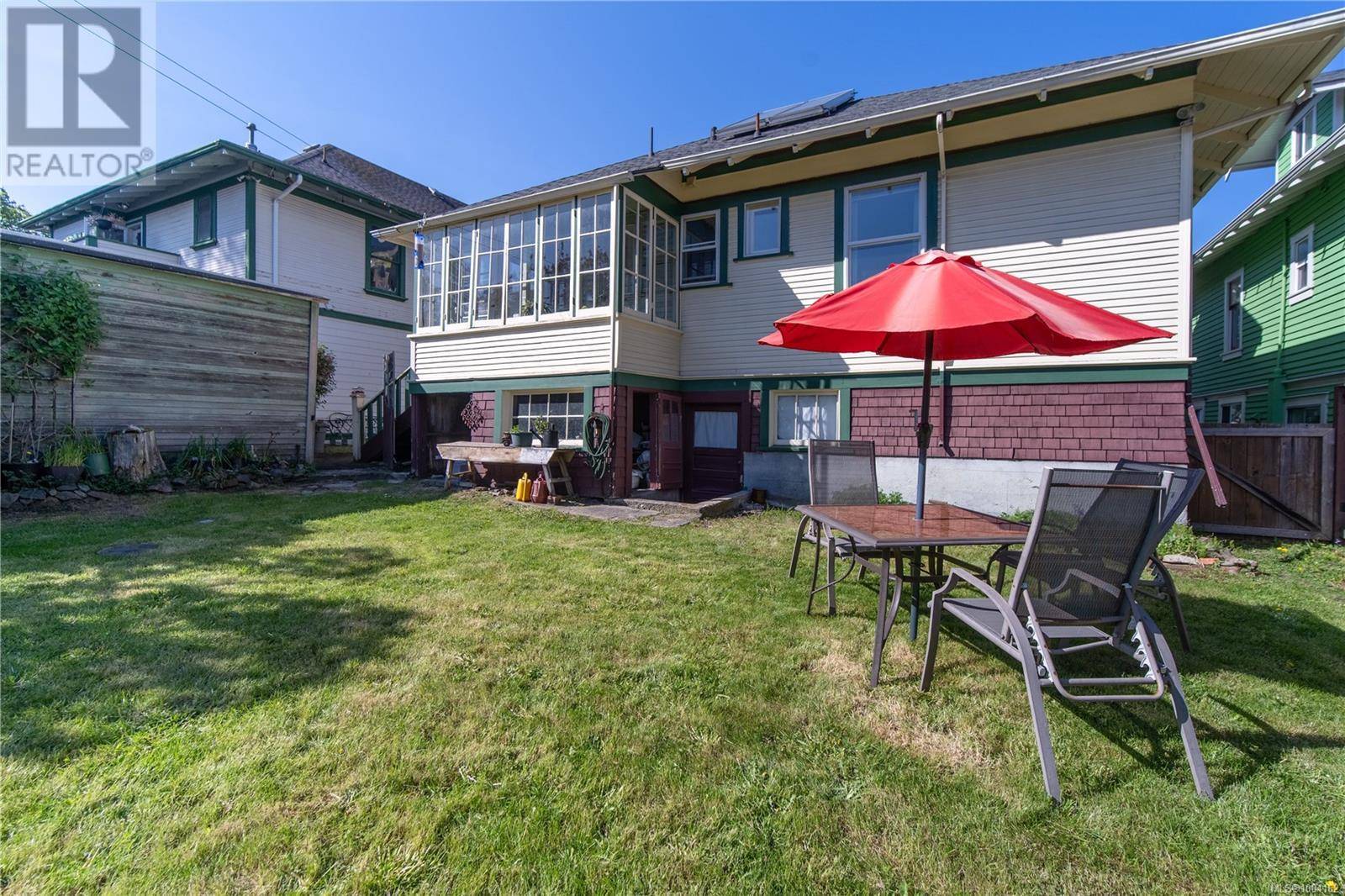Victoria, BC V8V2W1,1111 Mckenzie St