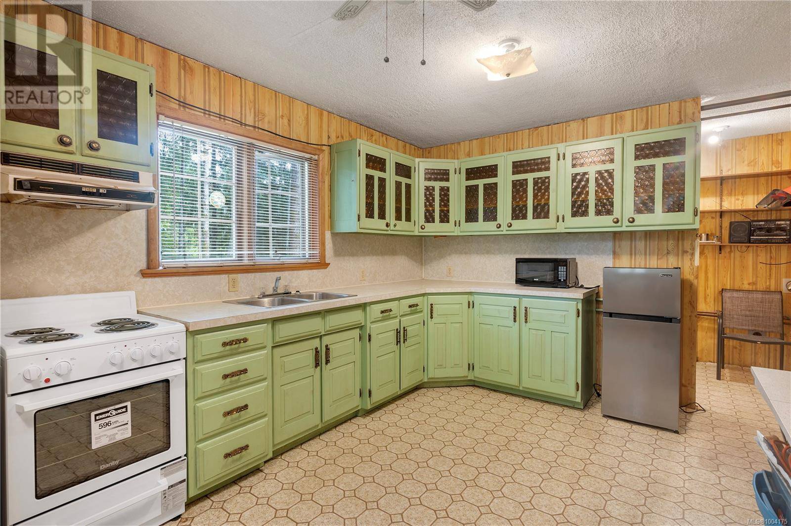 Quadra Island, BC V0P1N0,413 Cape Mudge Rd