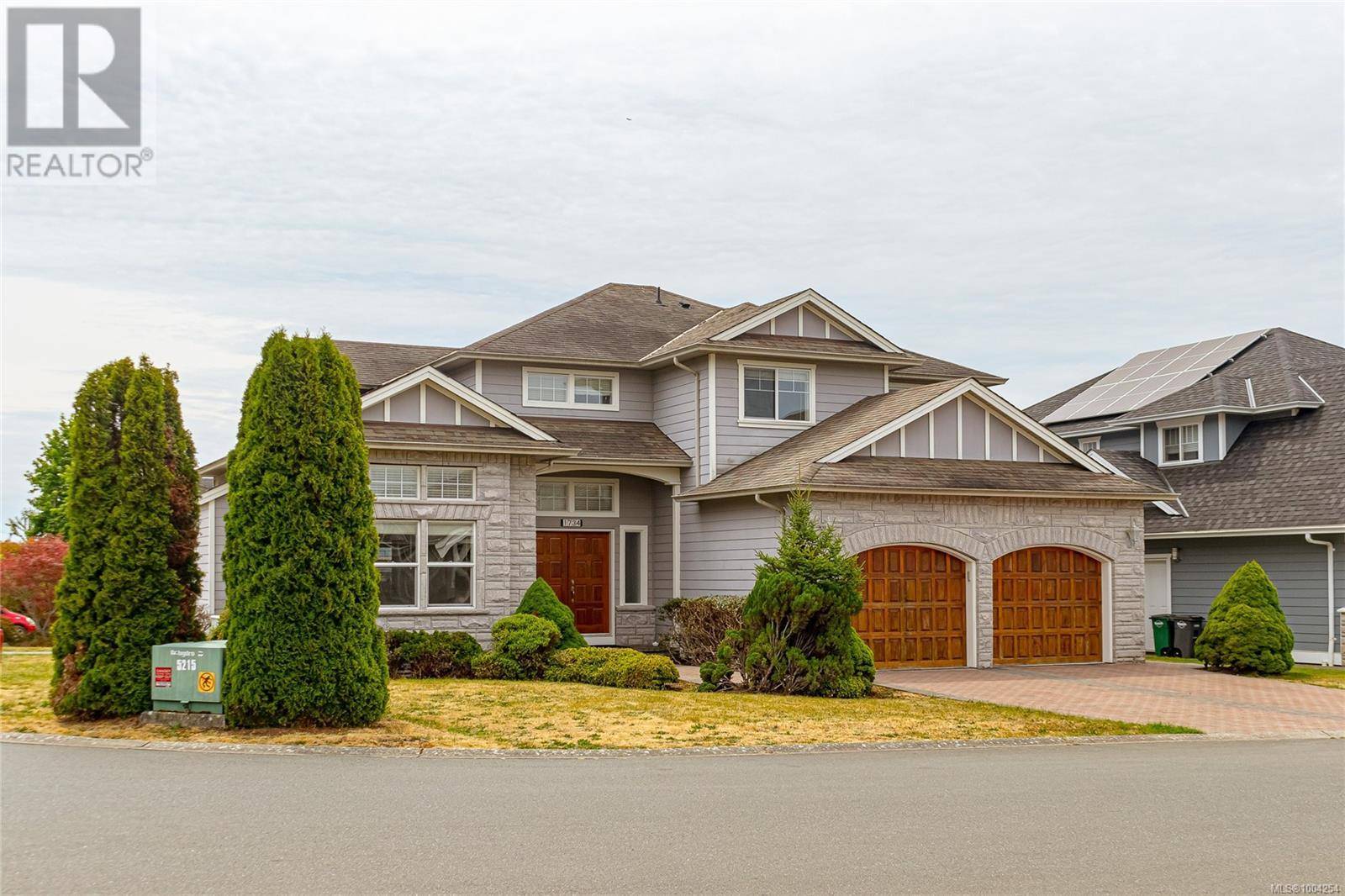 1734 Mamich Cir, Saanich, BC V8N6N1