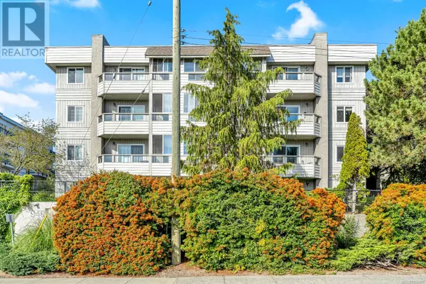 940 Inverness RD #203, Saanich, BC V8X2R9