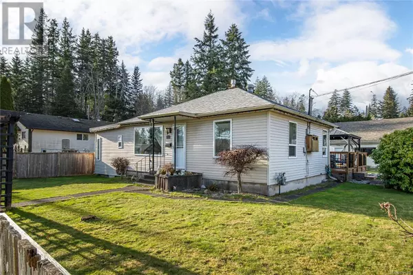 2742 Vargo Rd, Campbell River, BC V9W4W9