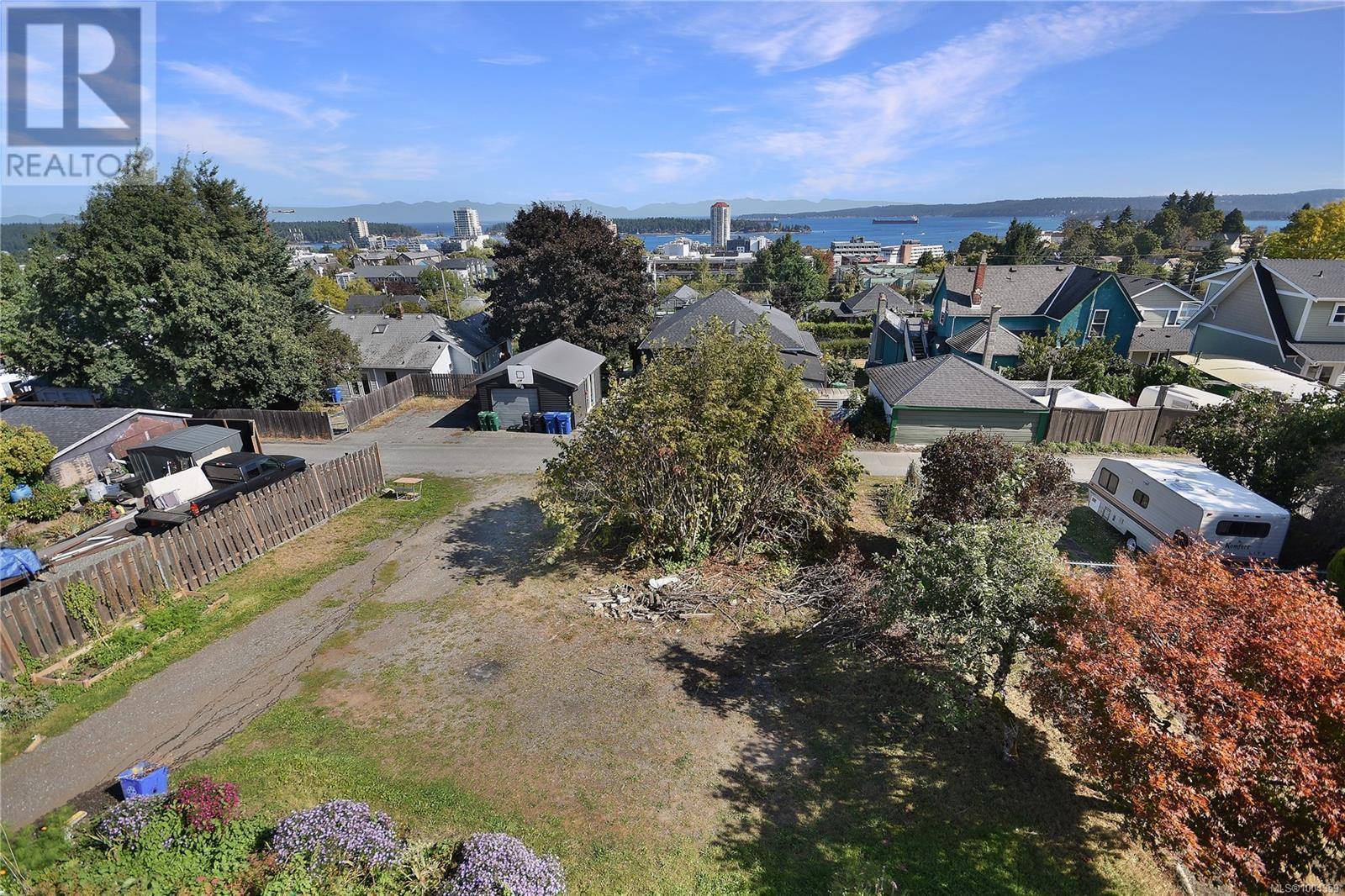 Nanaimo, BC V9R2J5,418 Kennedy St