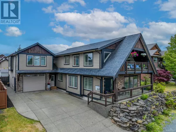 2673 Kendal Ave, Cumberland, BC V0R1S0