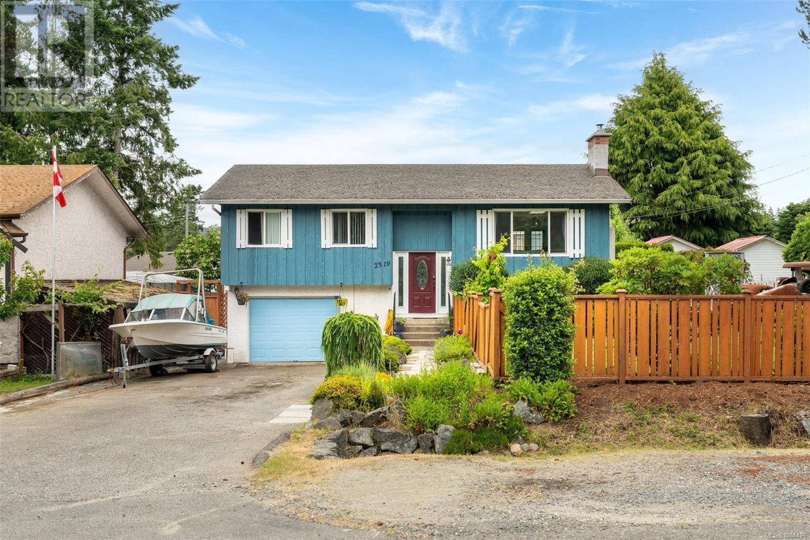 2319 Gatewood Rd, Sooke, BC V9Z0M6