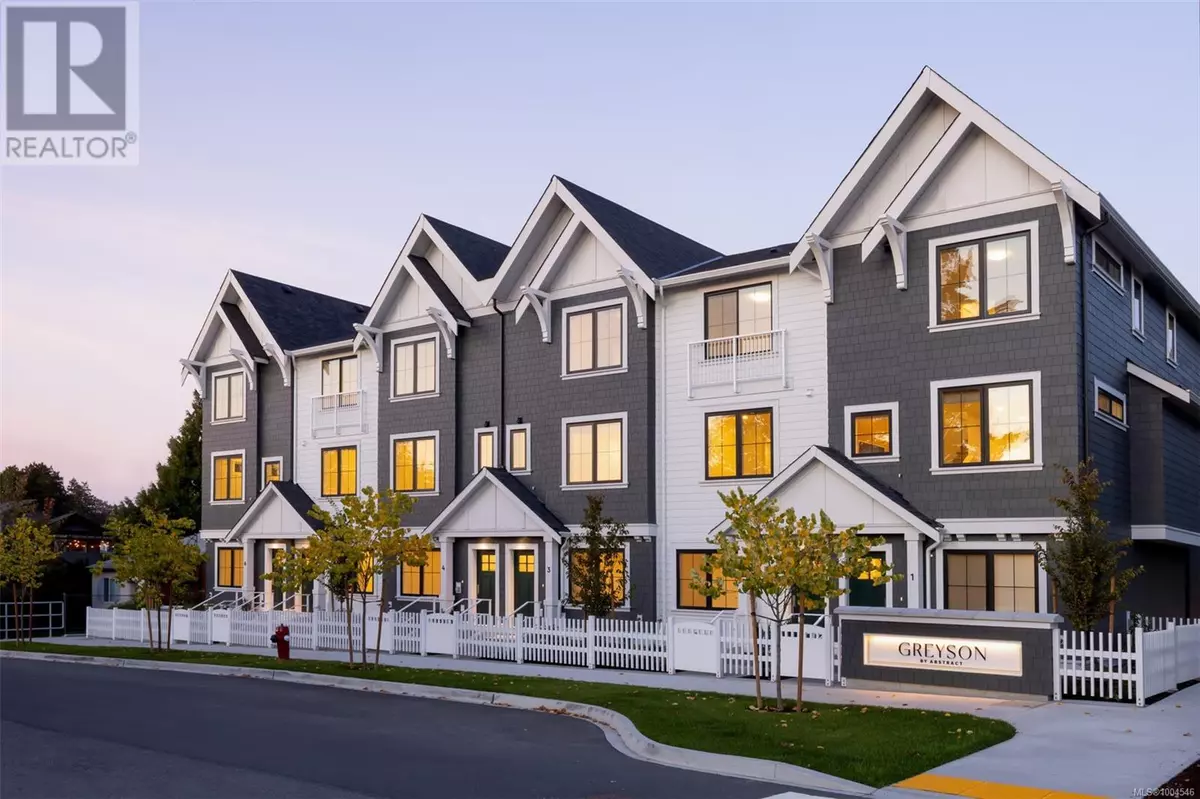 Saanich, BC V8Z3R2,3450 Whittier AVE #TH9