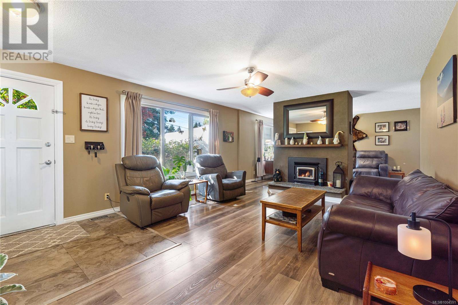 Nanaimo, BC V9T2M8,5733 Amsterdam Cres