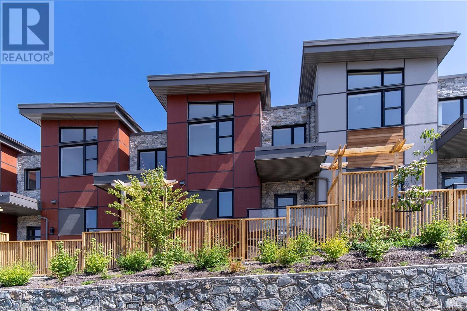 Saanich, BC V8X2N2,4253 Dieppe RD #29