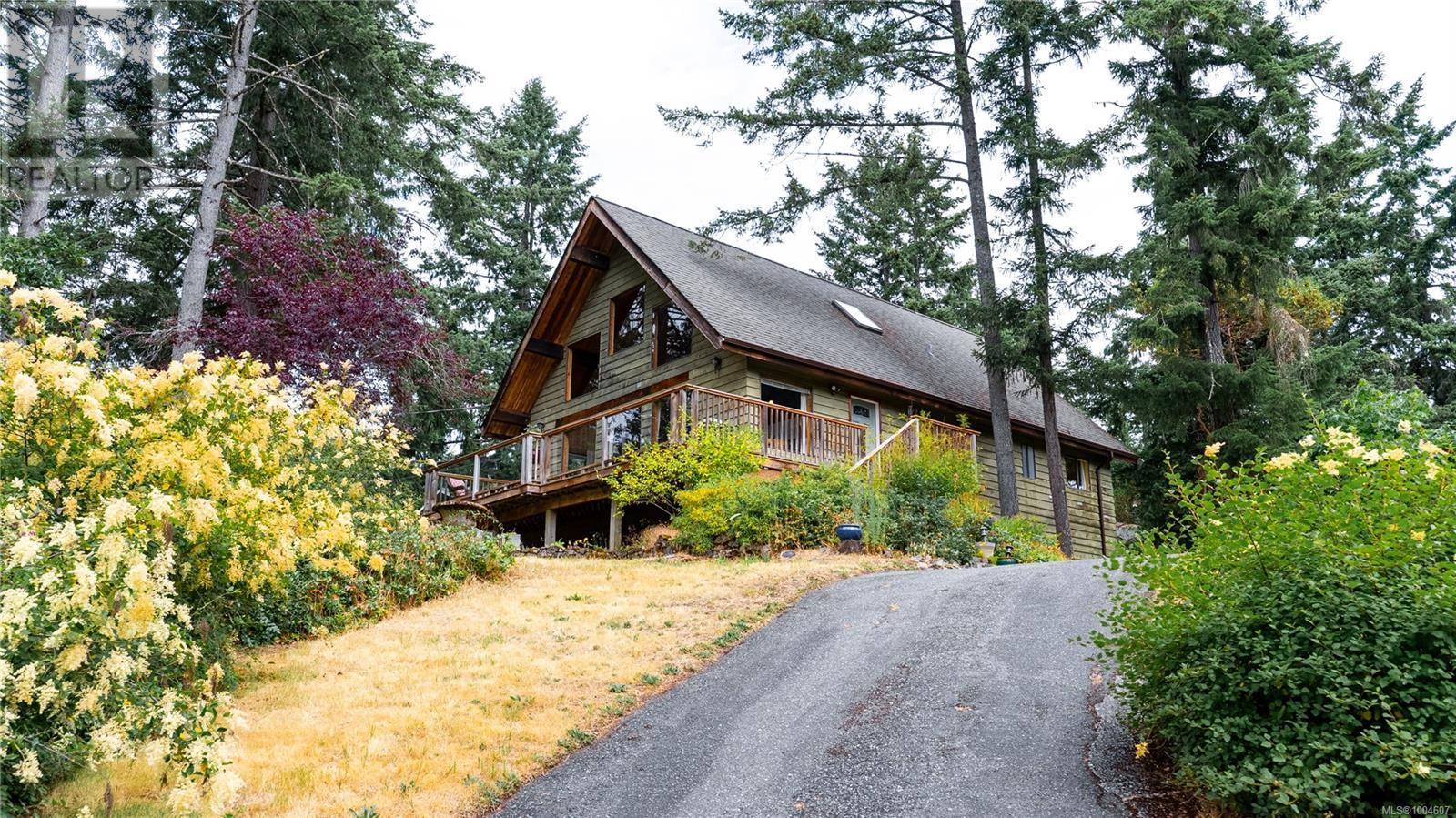 Langford, BC V9B3H1,486 Treanor Ave