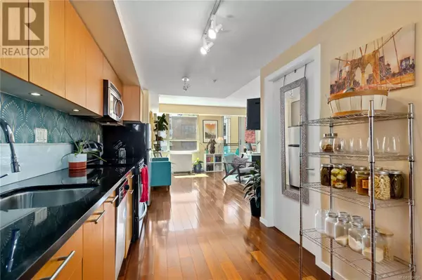 Victoria, BC V8W1N3,834 Johnson ST #406