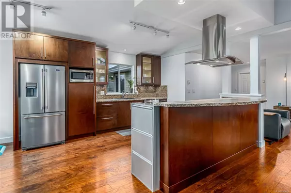 1400 Tunner DR #303, Courtenay, BC V9N8N3
