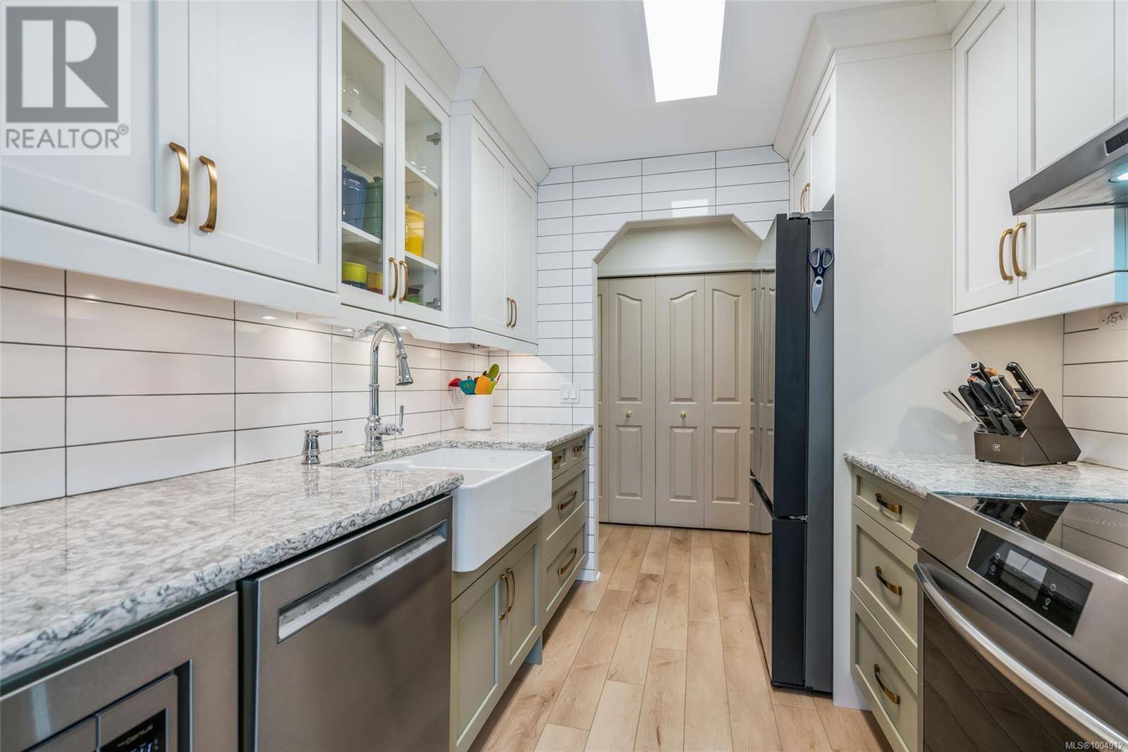 Parksville, BC V9P2K9,266 Hirst AVE West #101