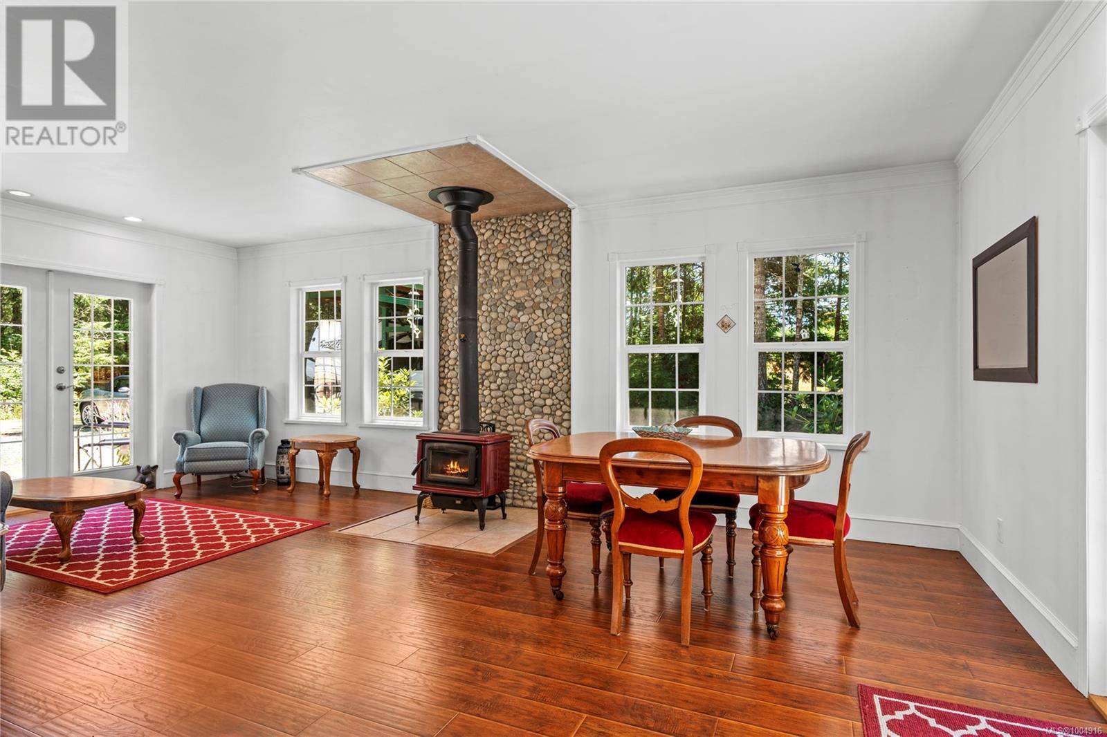 Qualicum Beach, BC V9K2M8,1640 Nahmint Rd
