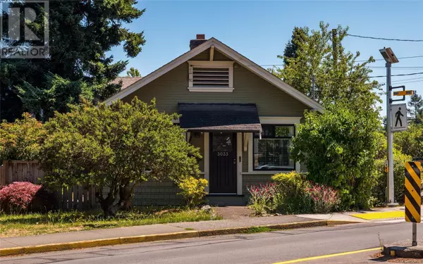 3033 Cedar Hill Rd, Victoria, BC V8T3J2