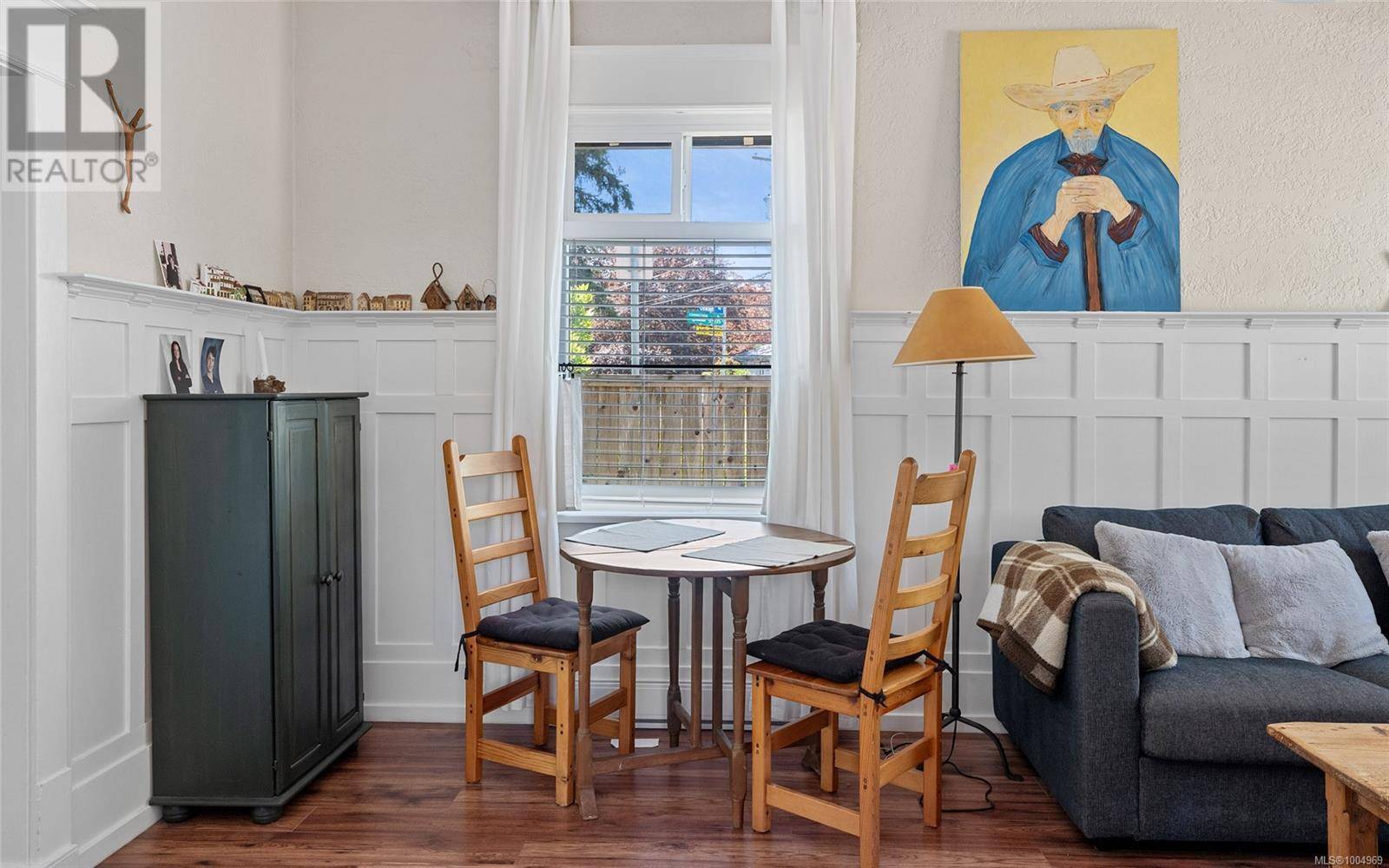 Victoria, BC V8T3J2,3033 Cedar Hill Rd