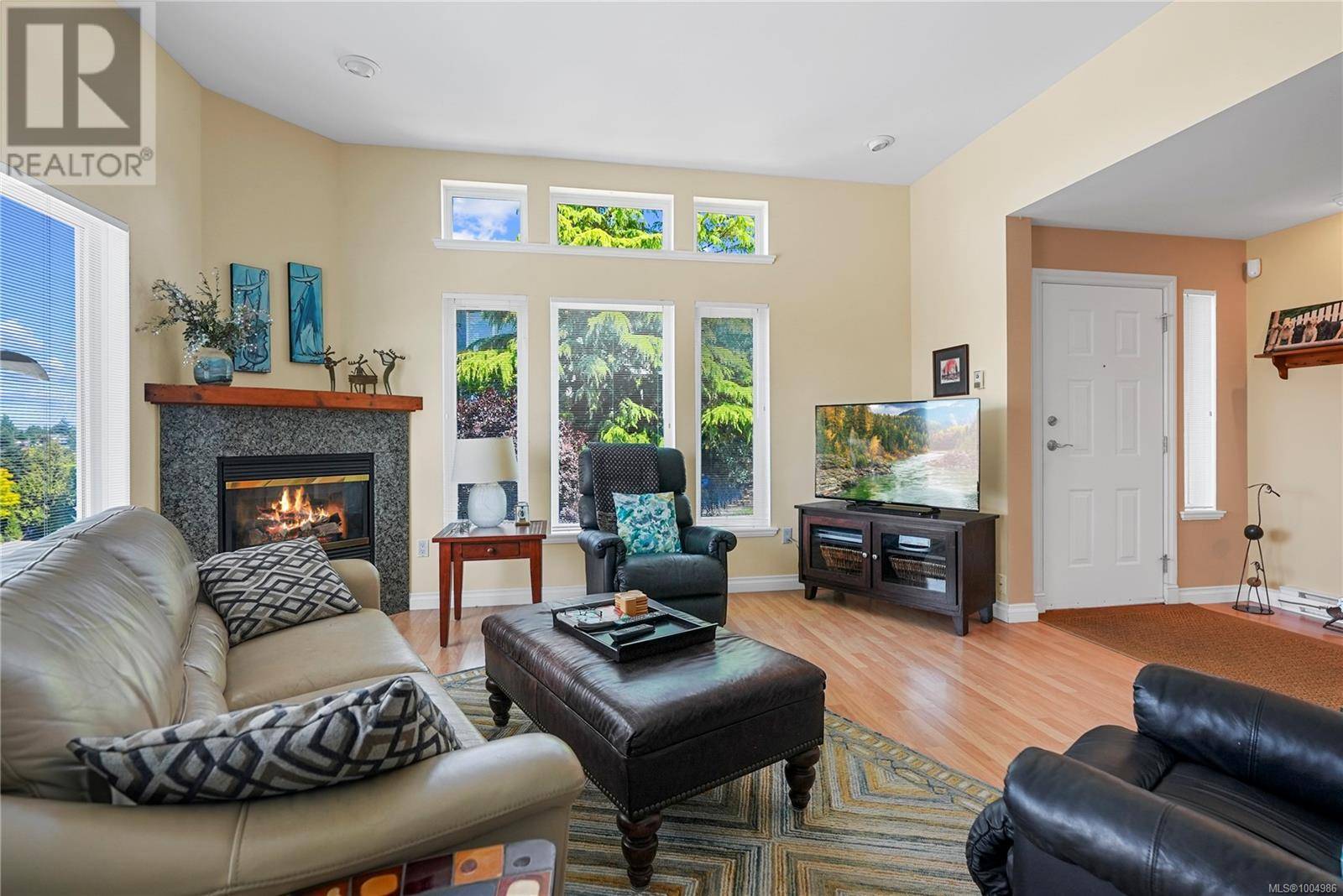 Esquimalt, BC V9A6N1,915 Glen Vale RD #4