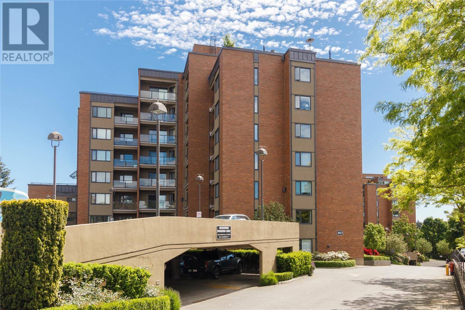 103 Gorge RD East #301, Victoria, BC V9A6Z2