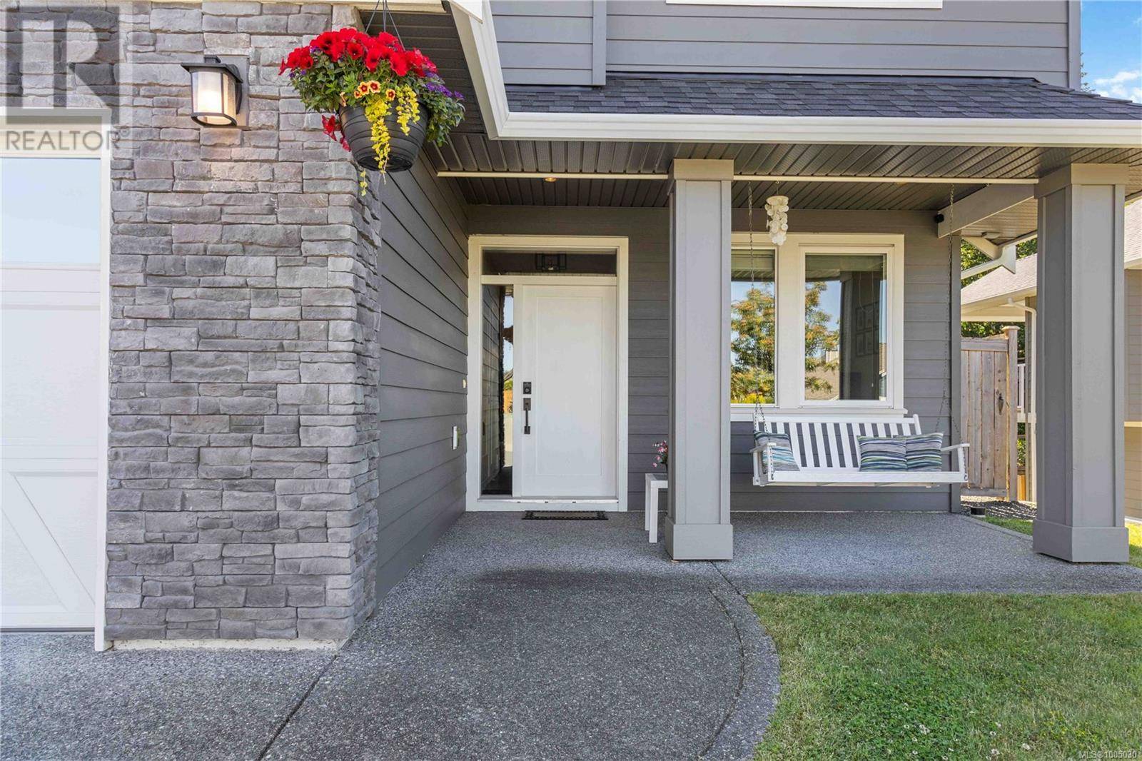 Sooke, BC V9Z0L2,2512 West Trail Crt