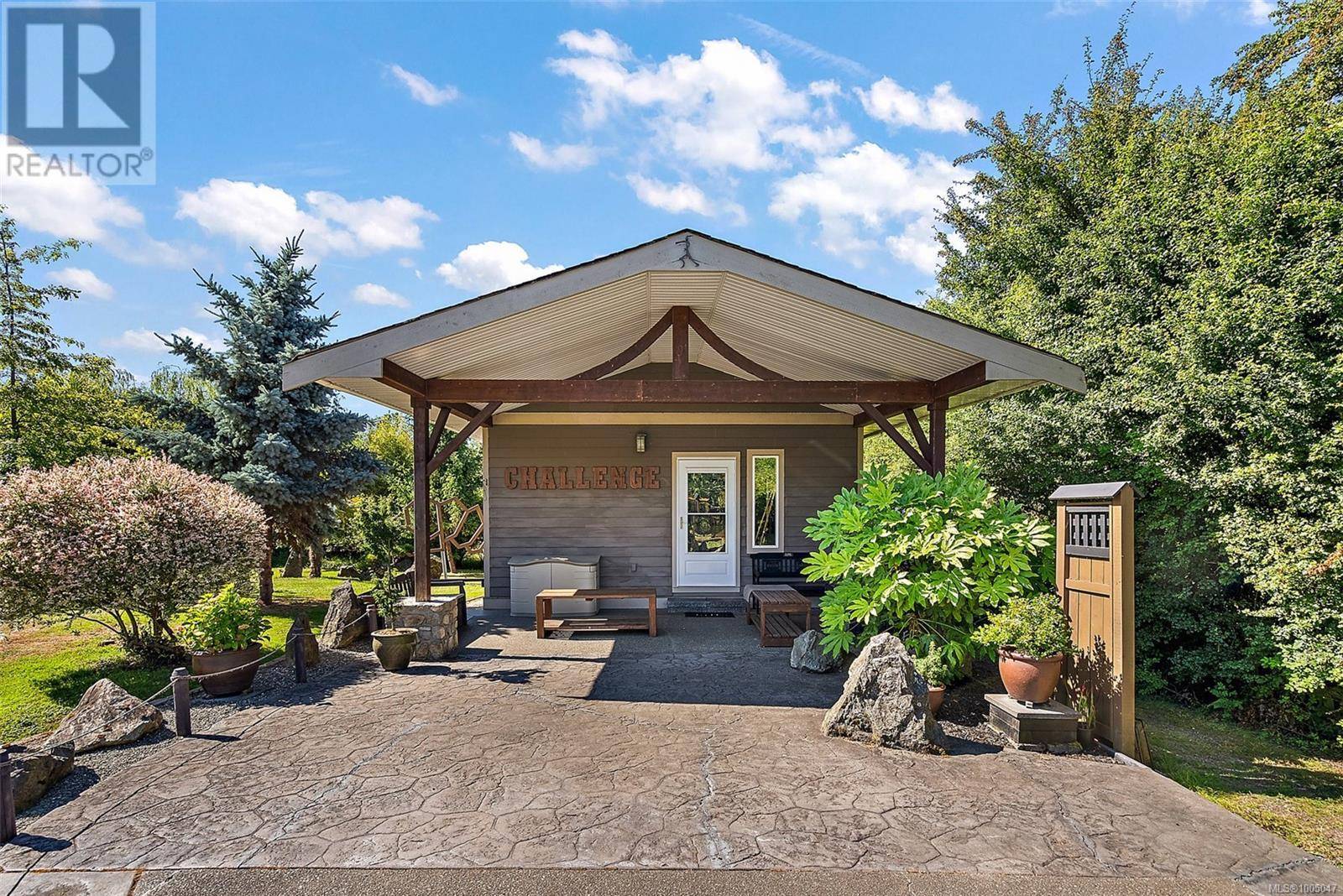 North Saanich, BC V8L5S2,915 Birch Rd