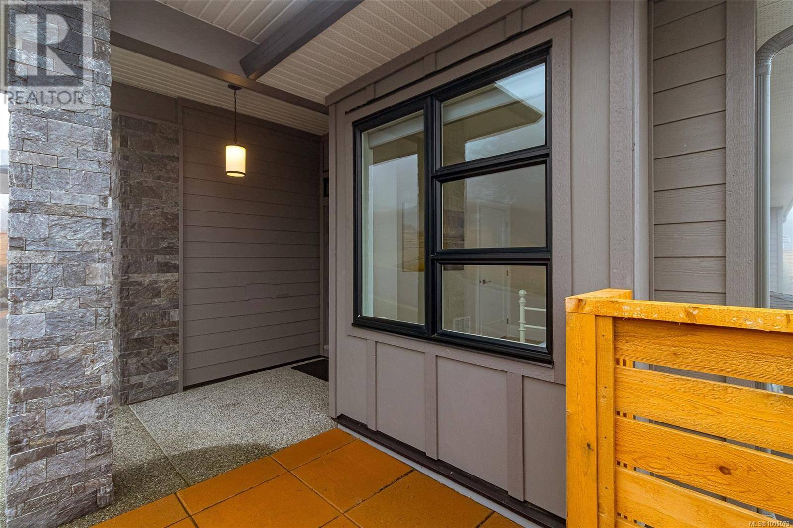 Duncan, BC V9L0H7,1234 Viewtop RD #142
