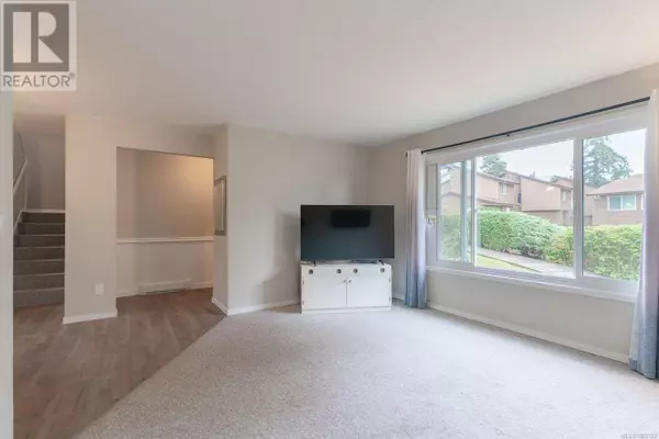 Nanaimo, BC V9R5V4,855 Howard AVE #10
