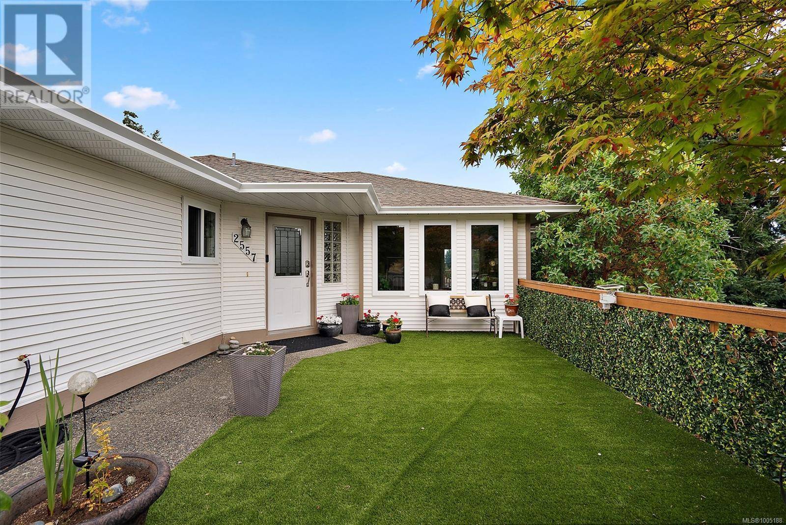 2557 Buckler Ave, Langford, BC V9B5V3