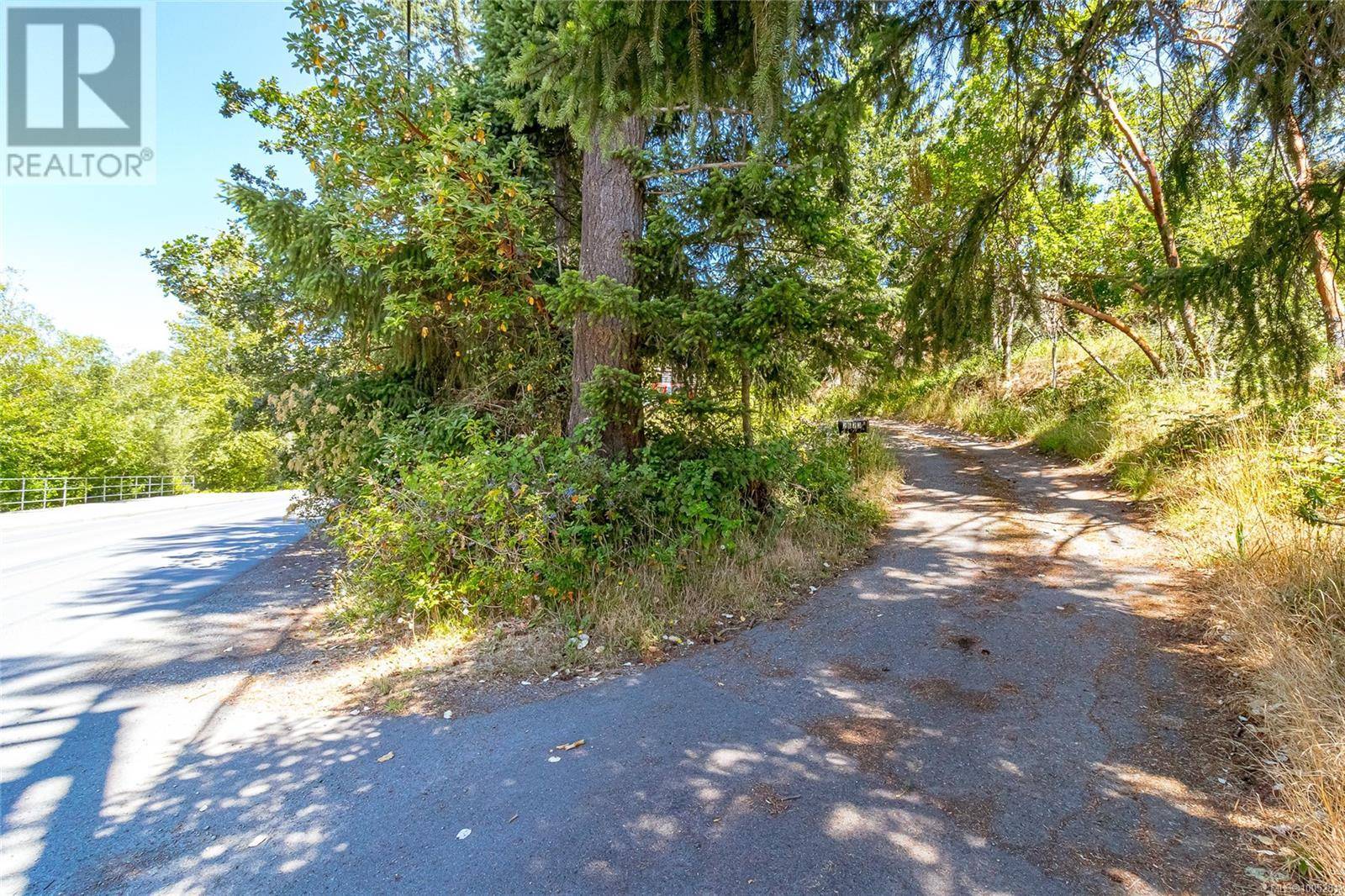 Langford, BC V9B4H5,2673 Florence Lake Rd