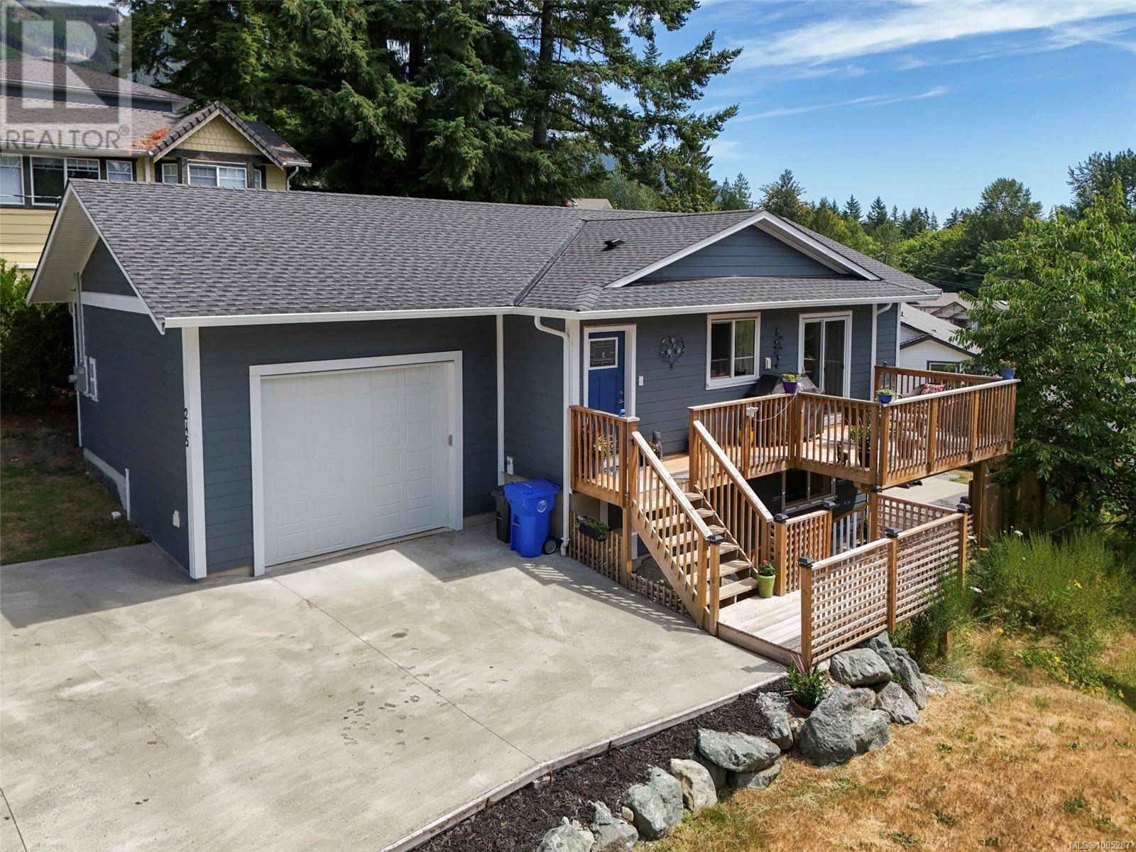 245 Lake Park Rd, Lake Cowichan, BC V0R2G1