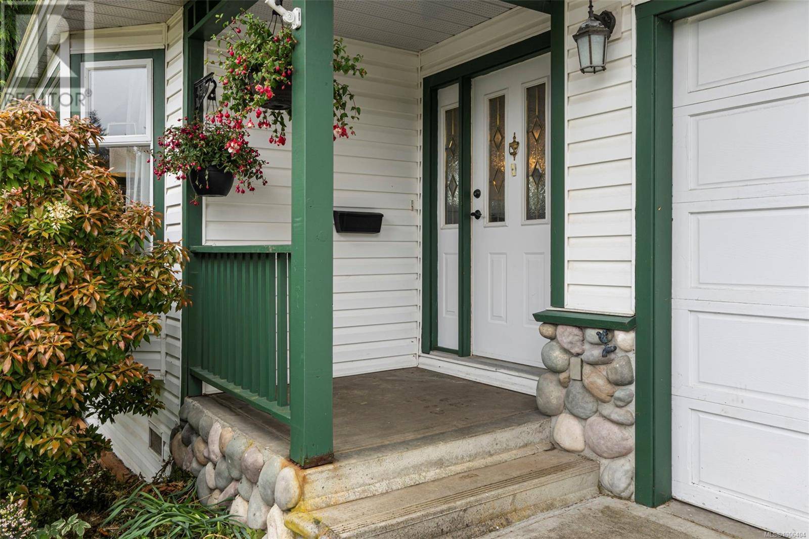 Sooke, BC V9Z0H6,2201 Tara Pl