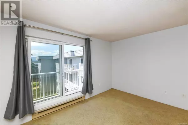 Courtenay, BC V9N7M4,175 Centennial DR #404