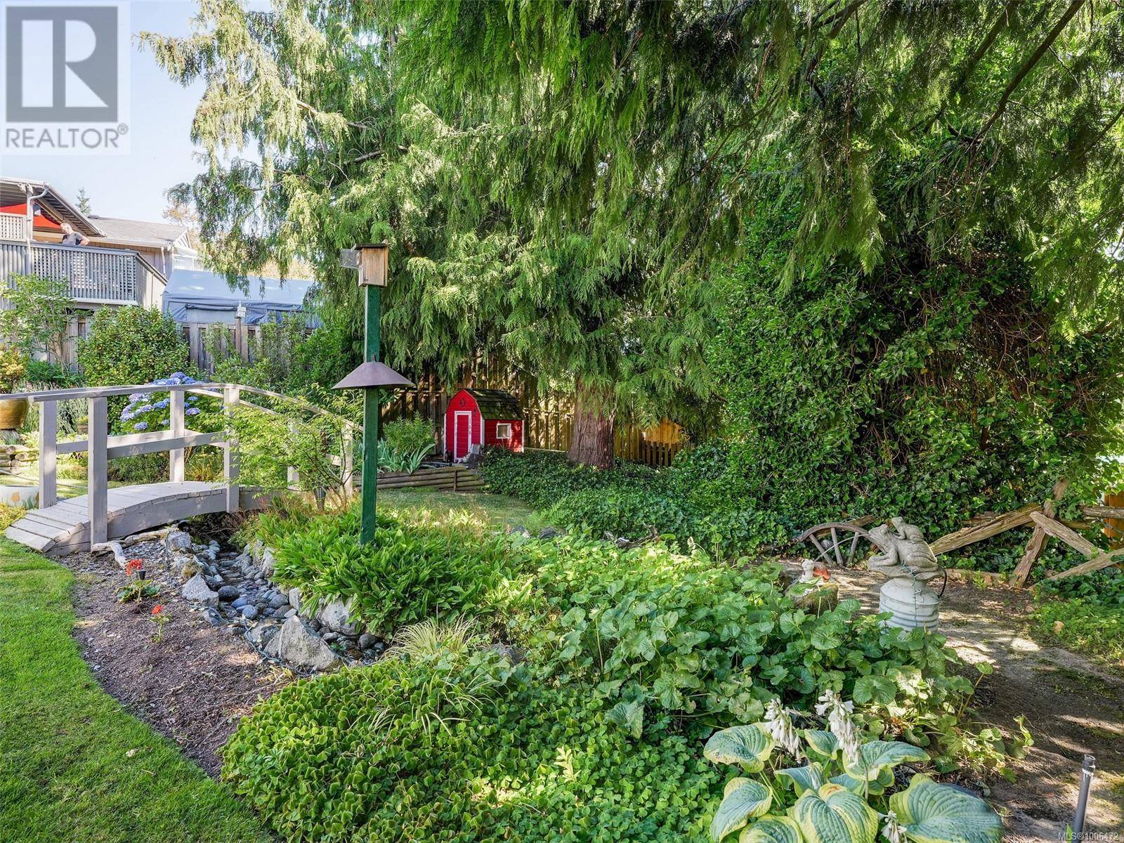 Saanich, BC V8Z3Z3,4153 Birtles Ave