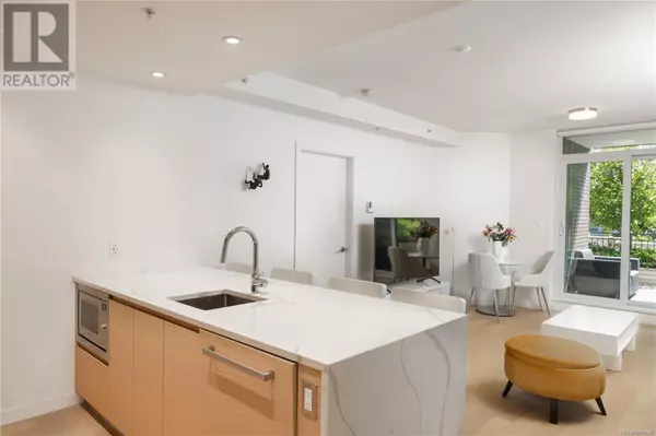 Victoria, BC V8V0G3,550 Michigan ST #101