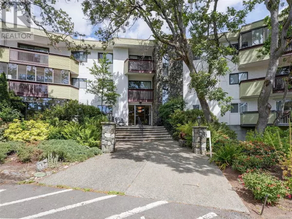 3962 Cedar Hill RD #114, Saanich, BC V8N3B8