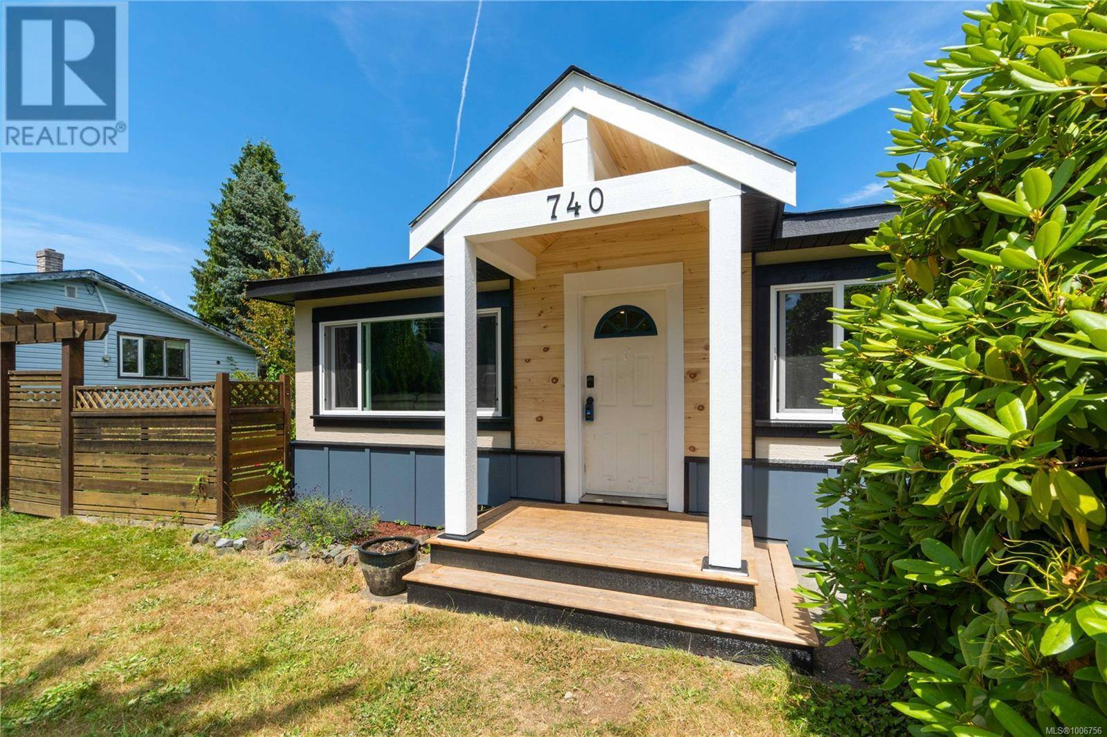 740 Oakley St, Nanaimo, BC V9S1Z8