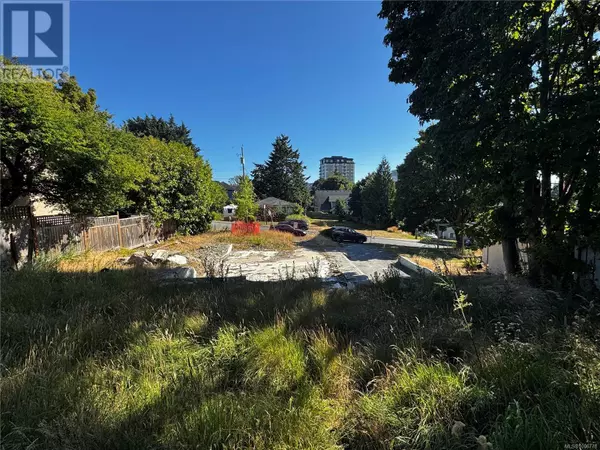 Esquimalt, BC V9A4W7,1258 B Woodway Rd