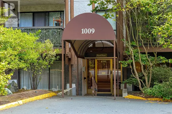 Saanich, BC V9B4B1,1009 McKenzie AVE #310