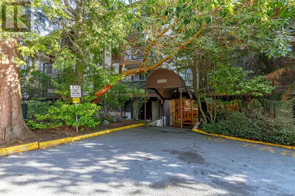 Saanich, BC V9B4B1,1009 McKenzie AVE #310