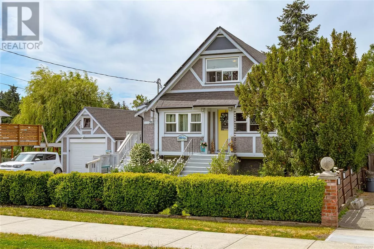 Saanich, BC V8Z2T2,755 Gladiola Ave