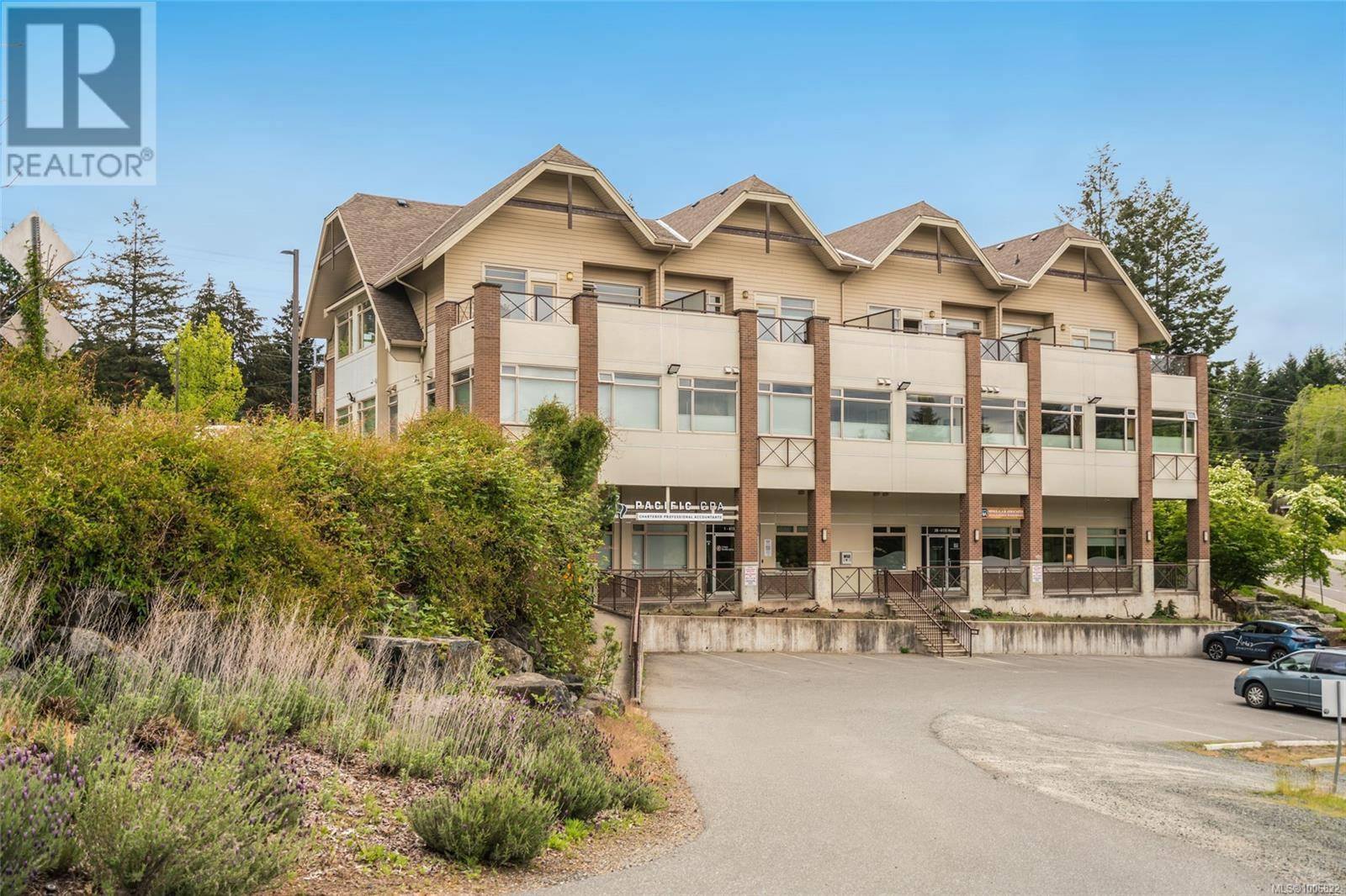 Nanaimo, BC V9T2L7,6135 Metral DR #201