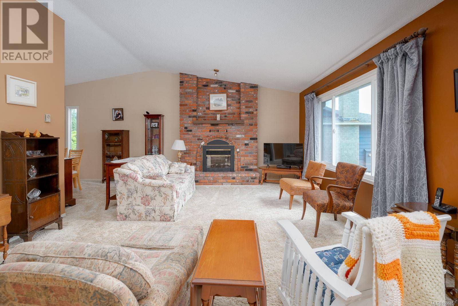 Nanaimo, BC V9V1E9,5949 Breonna Dr