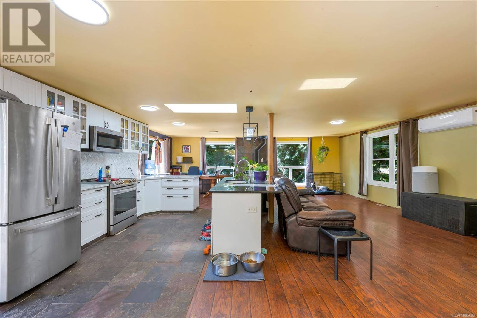 Duncan, BC V9L5J4,4547 Cowichan Lake Rd