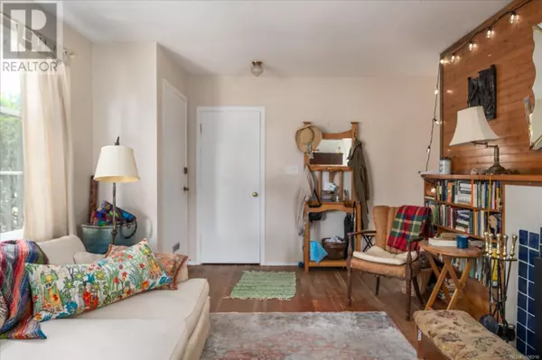Nanaimo, BC V9R1V7,447 Aysgarth St