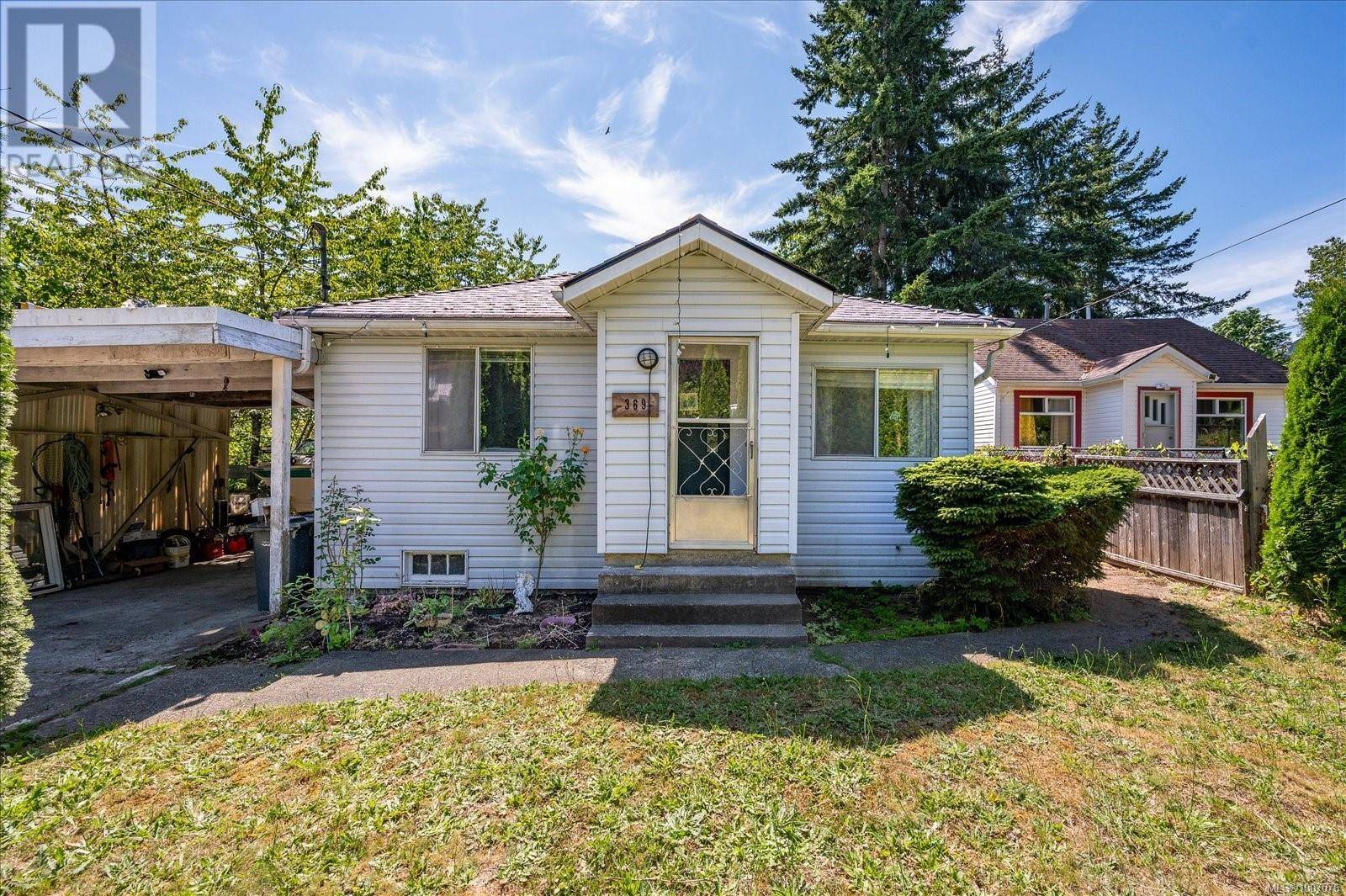 369 Pine St, Nanaimo, BC V9R2C1
