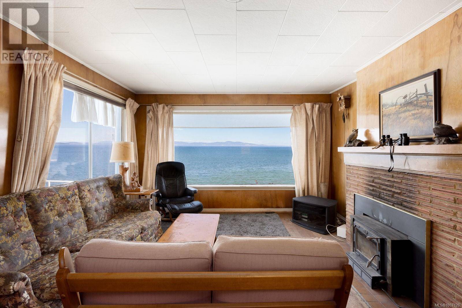Saanich, BC V8Y2K1,5015 Cordova Bay Rd