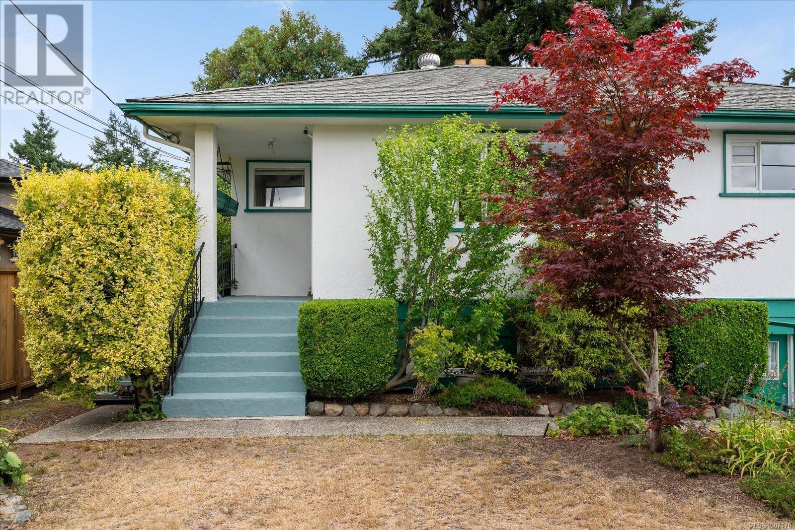 Nanaimo, BC V9S1R5,880 Hunter St