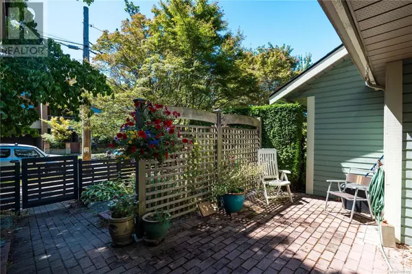 Victoria, BC V8V2V8,1060 Sutlej ST #2