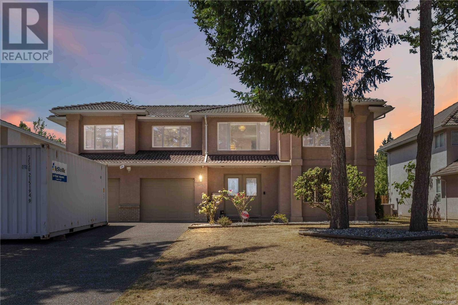 6260 Elaine Way, Central Saanich, BC V8Z6A1